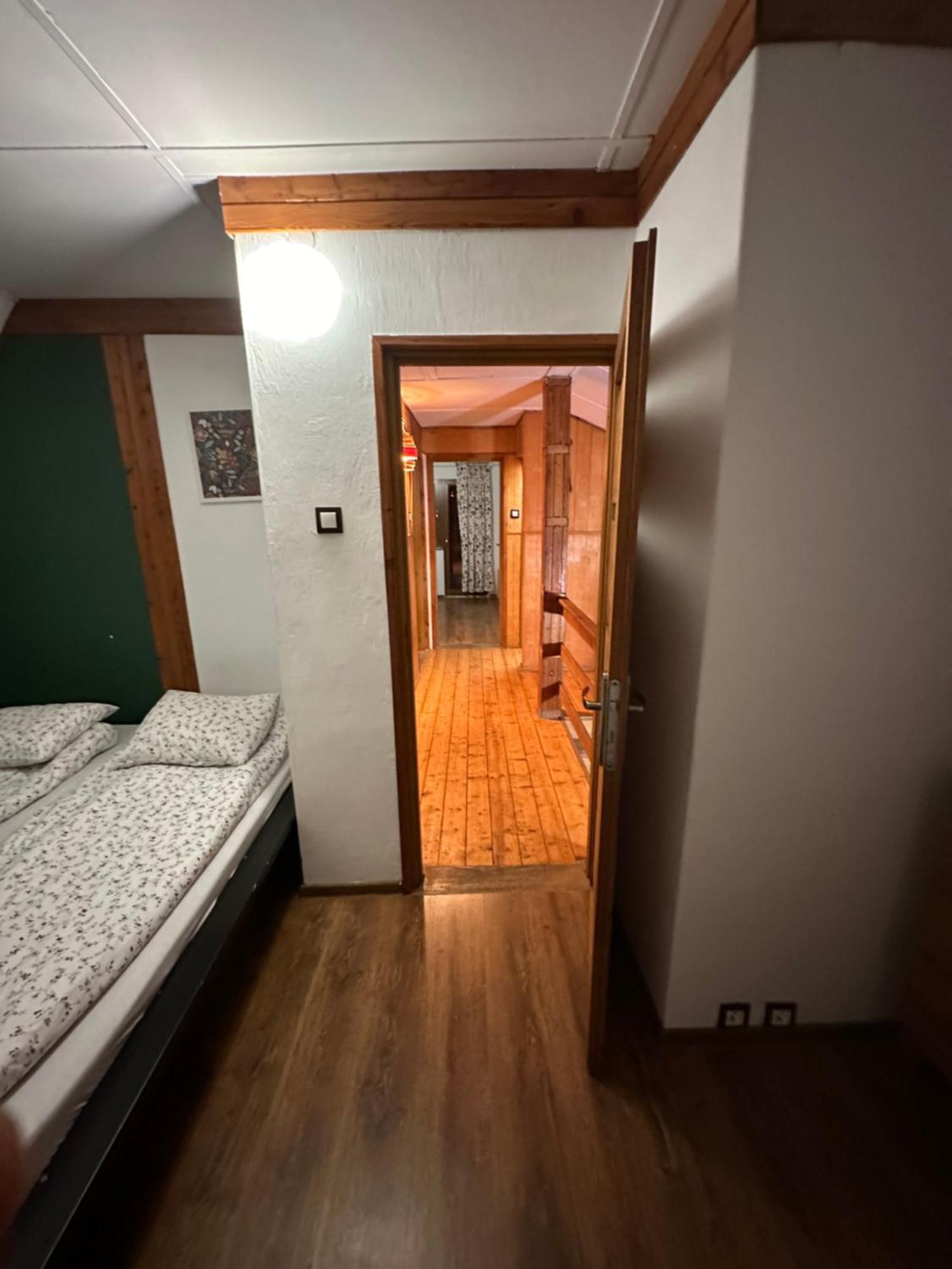 Jozka Chata Max 15 Os Sauna Jacuzzi Porąbka Eksteriør bilde